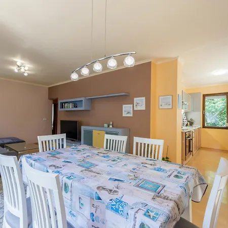 Sea Garden Flat With Private Parking Apartman *
