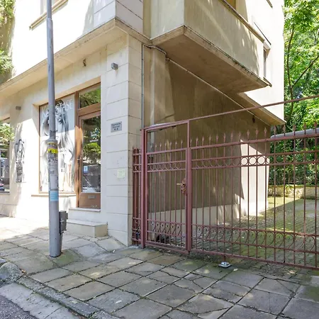Apartman Sea Garden Flat With Private Parking